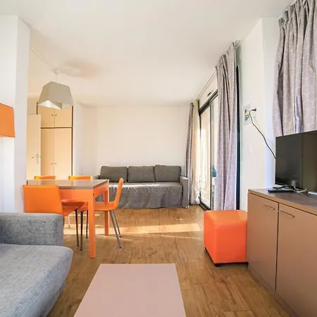 Apartment Rio - 200 M Plages - App 6pers- Climatise, Terrasse, Piscine, Parking